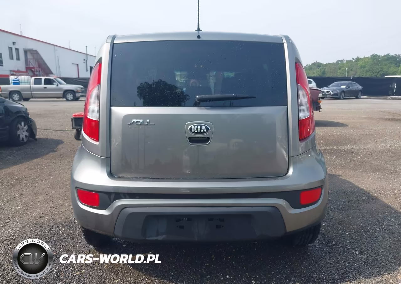 2013 Kia Soul VIN:KNDJT2A57D7575176 - 16