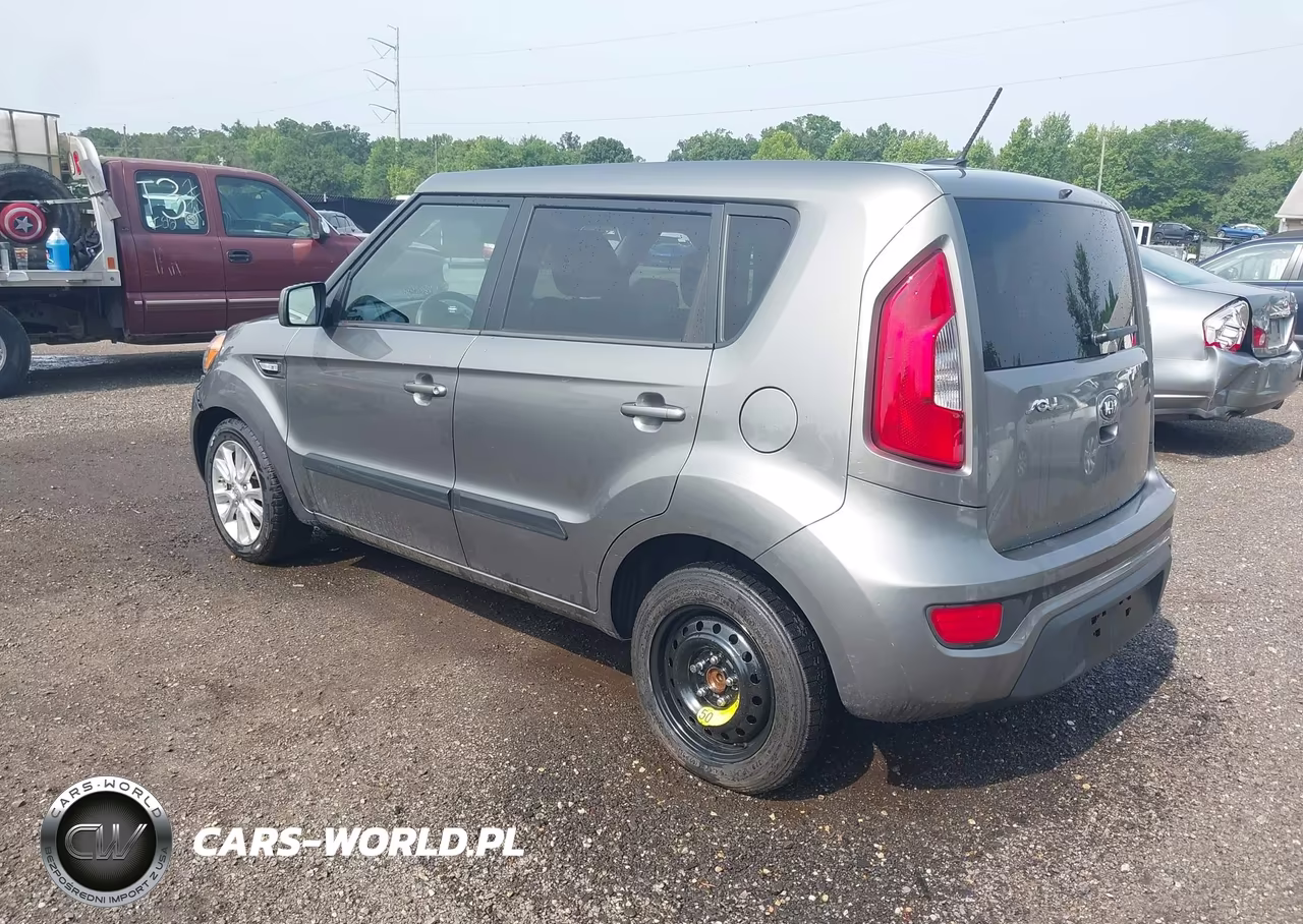 2013 Kia Soul VIN:KNDJT2A57D7575176 - 3