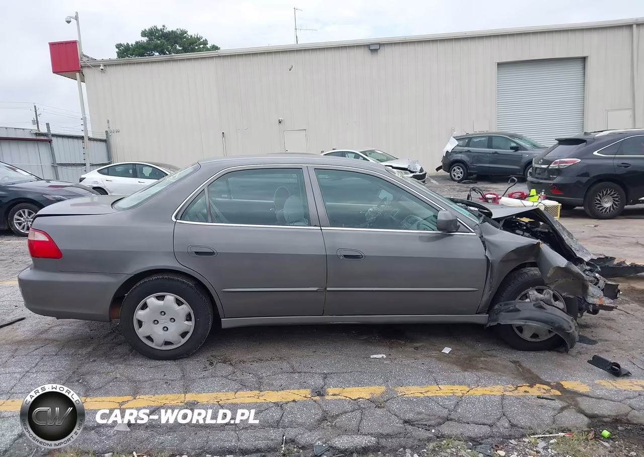 1999 Honda Accord Lx VIN:1HGCG5642XA126592 - 13