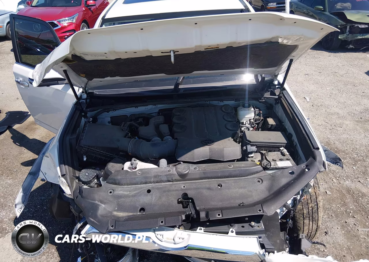 2023 Toyota 4Runner Limited VIN:JTEKU5JR1P6119606 - 10