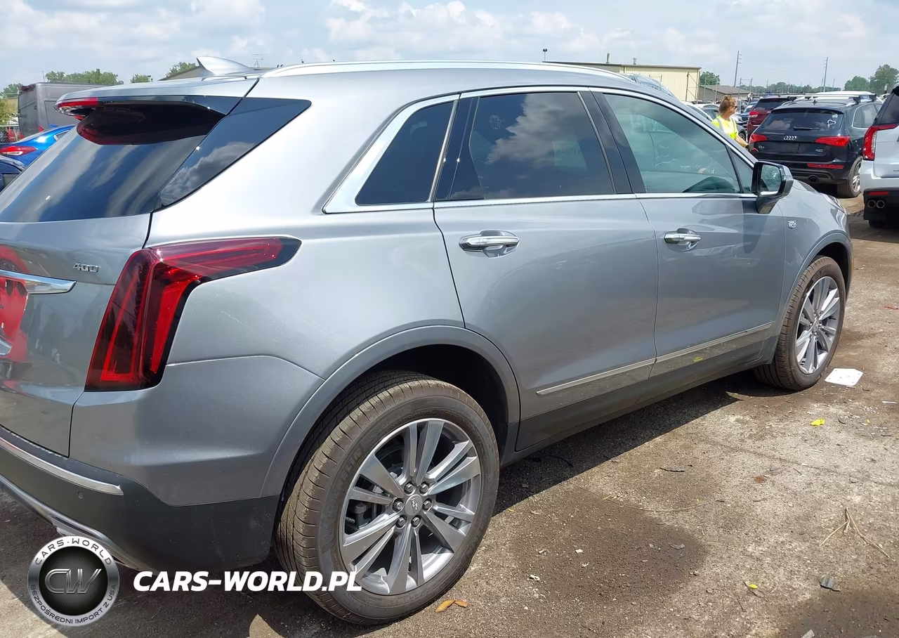 2025 Cadillac Xt5 Awd Premium Luxury VIN:1GYKNDRS7SZ121834 - 4