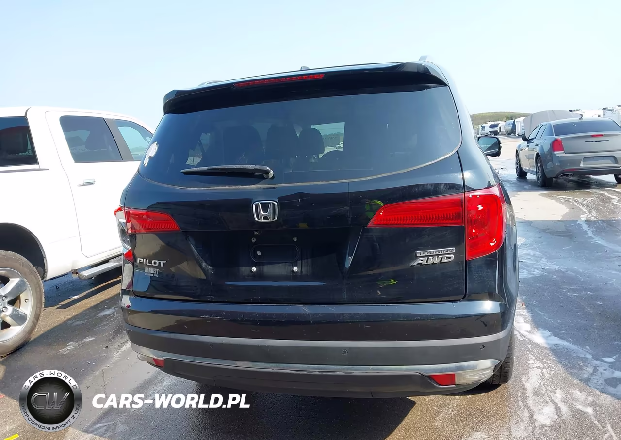 2018 Honda Pilot Touring VIN:5FNYF6H99JB014604 - 16