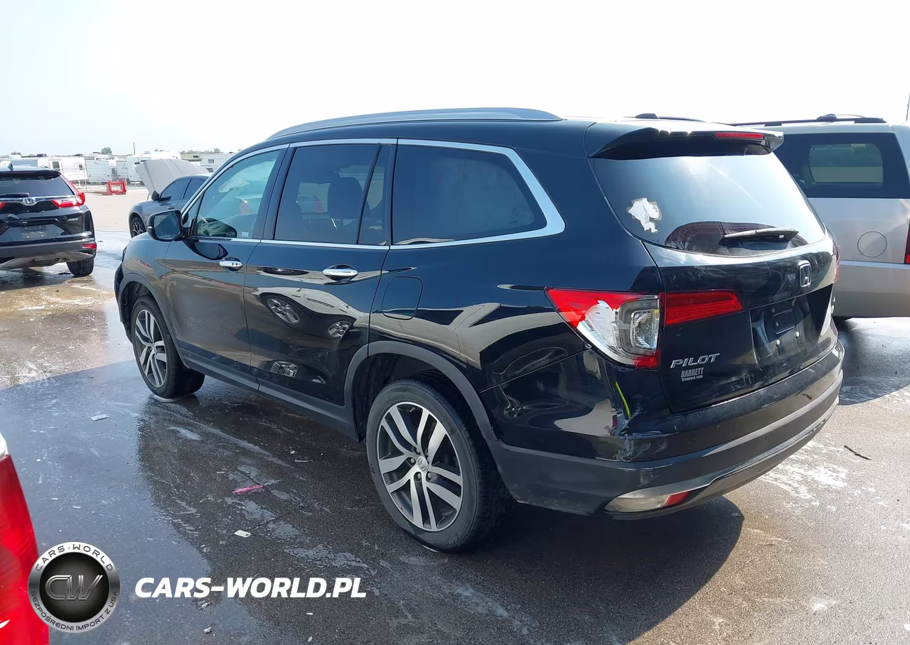 2018 Honda Pilot Touring VIN:5FNYF6H99JB014604 - 3