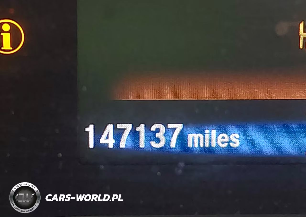 2018 Honda Pilot Touring VIN:5FNYF6H99JB014604 - 7