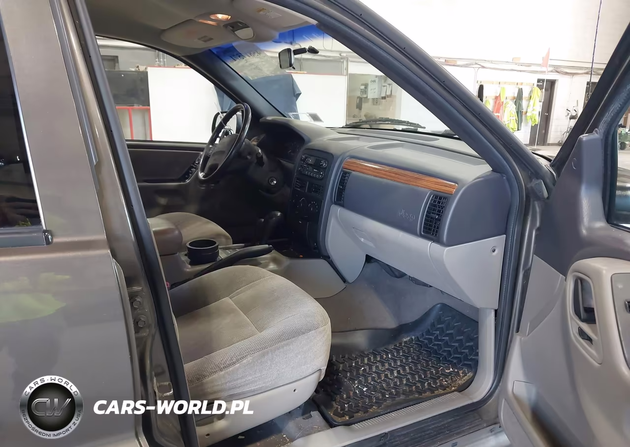 1999 Jeep Grand Cherokee Laredo VIN:1J4GW58S7XC538892 - 5