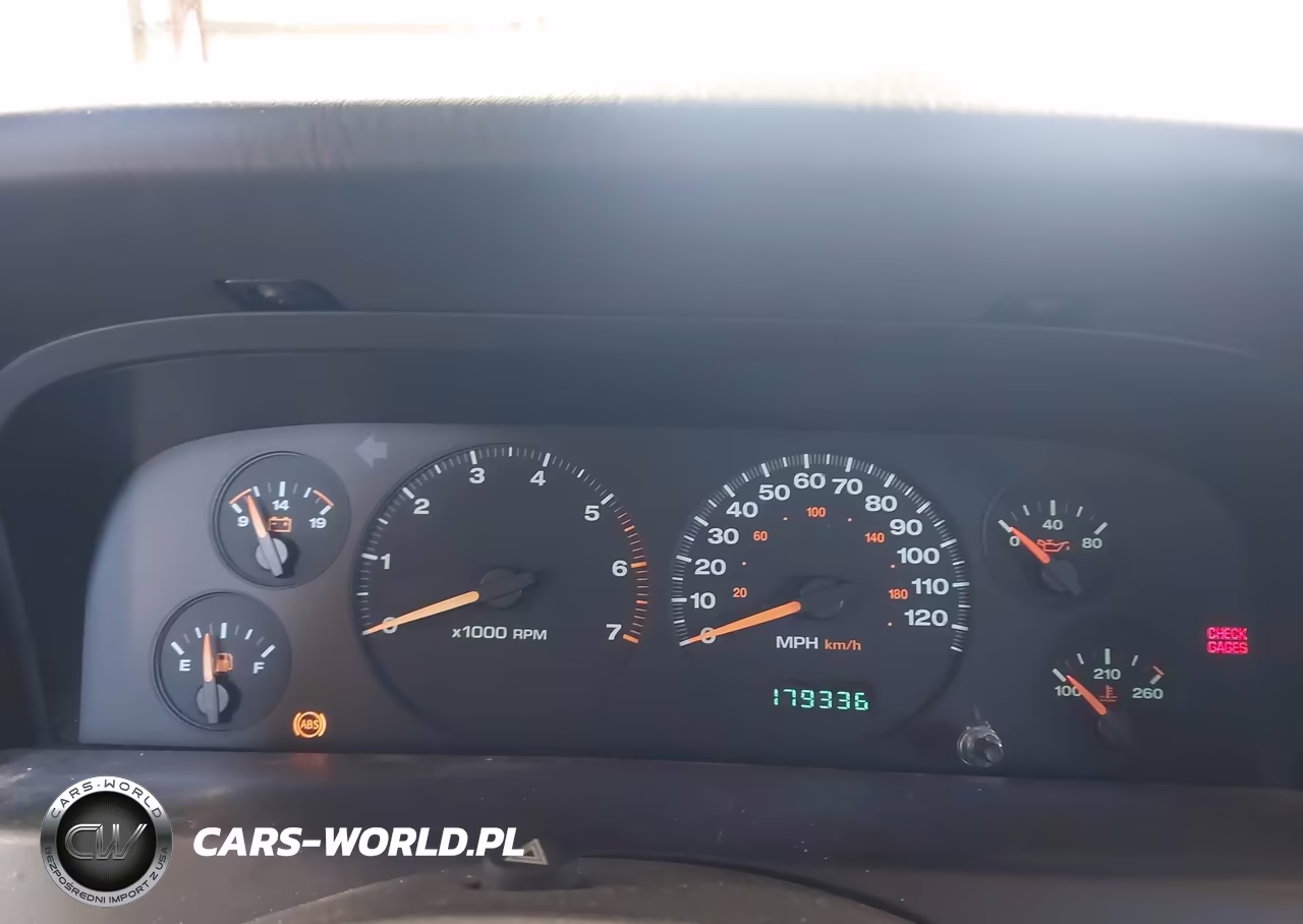 1999 Jeep Grand Cherokee Laredo VIN:1J4GW58S7XC538892 - 7