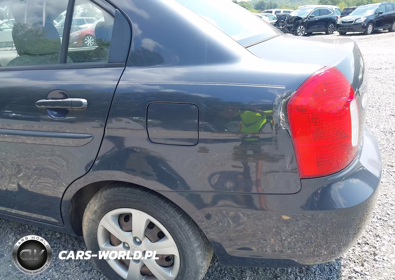 2009 Hyundai Accent Gls VIN:KMHCN46C79U285126 - 13