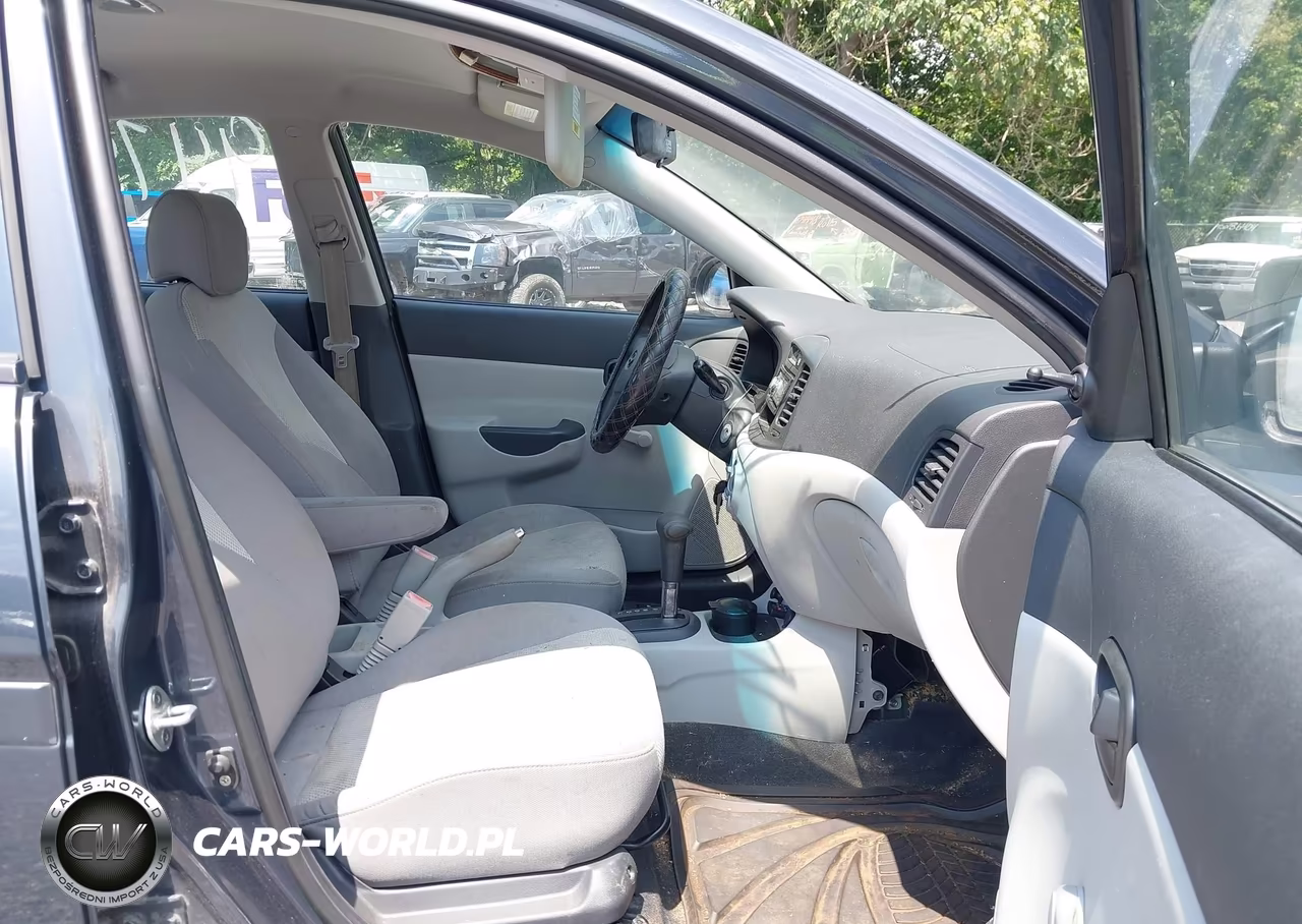 2009 Hyundai Accent Gls VIN:KMHCN46C79U285126 - 5