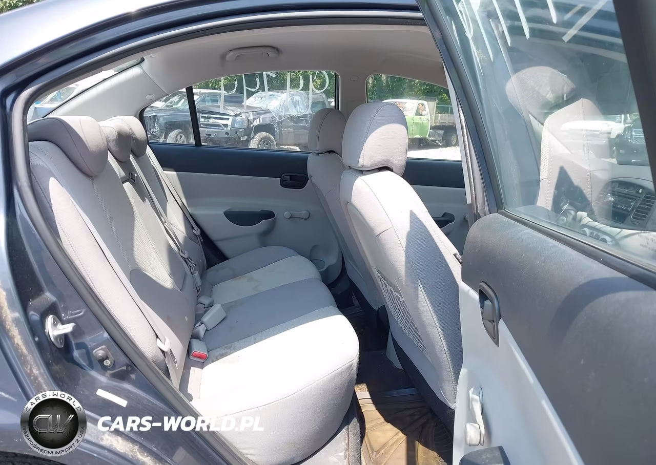 2009 Hyundai Accent Gls VIN:KMHCN46C79U285126 - 8