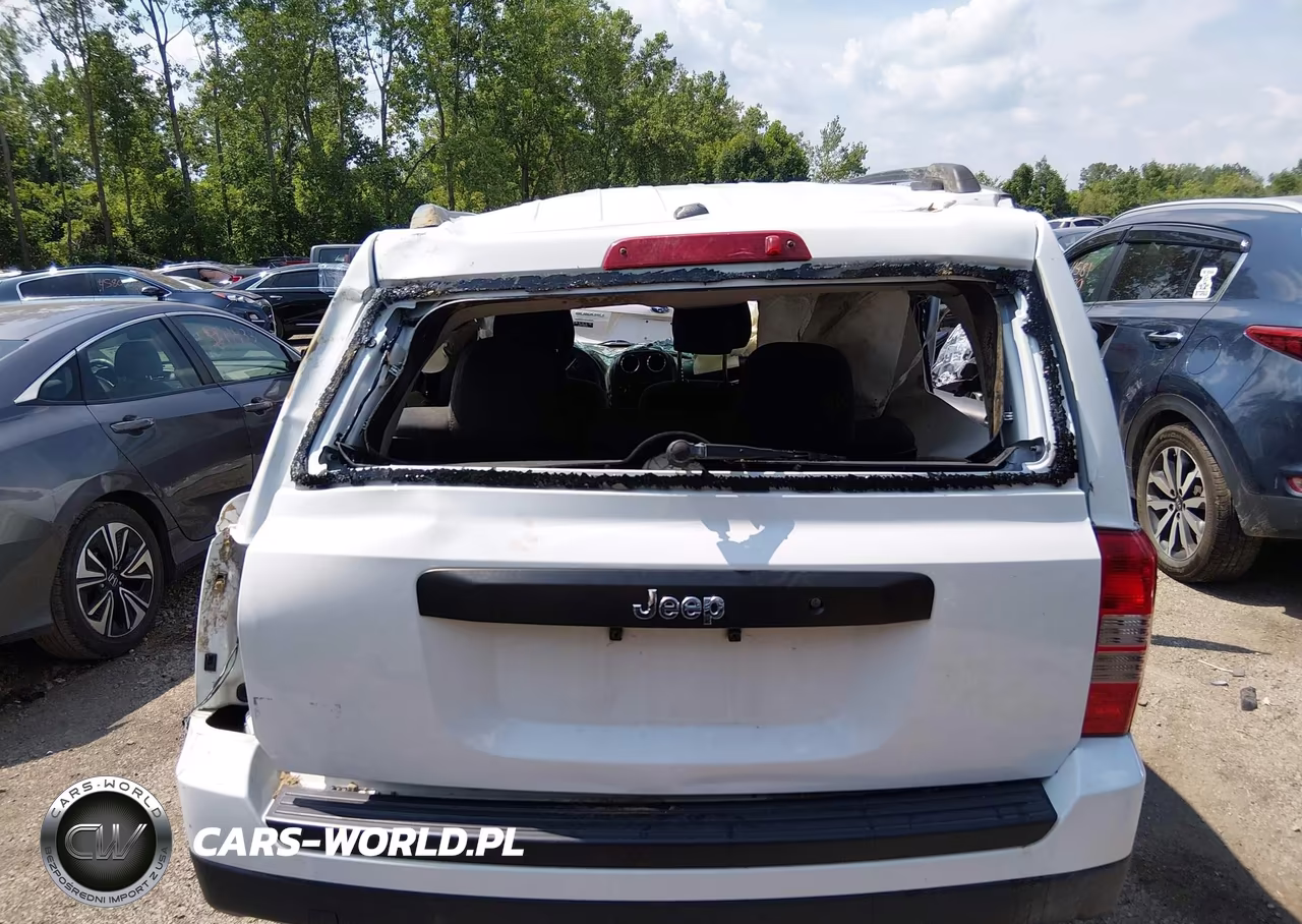 2016 Jeep Patriot Sport VIN:1C4NJPBA8GD513775 - 16