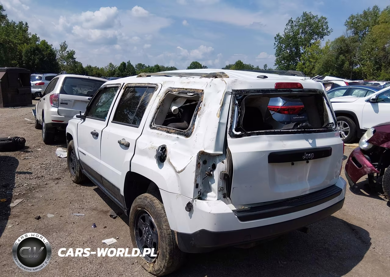 2016 Jeep Patriot Sport VIN:1C4NJPBA8GD513775 - 3