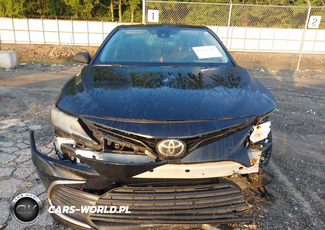 2021 Toyota Camry Le VIN:4T1C11AK8MU557894 - 6