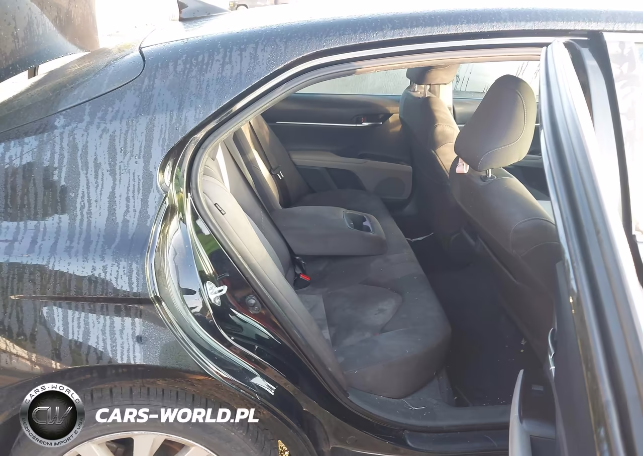 2021 Toyota Camry Le VIN:4T1C11AK8MU557894 - 8