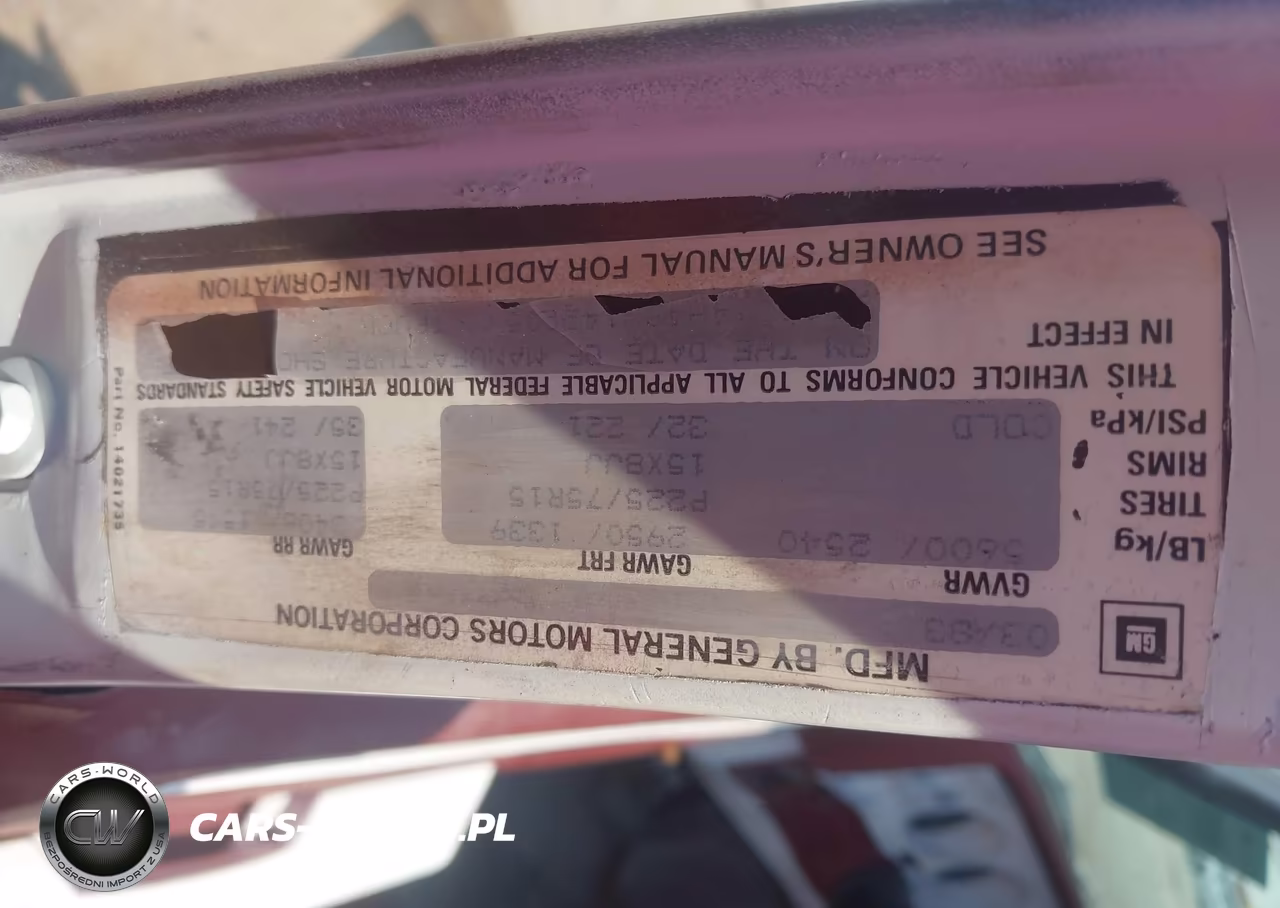 1983 Chevrolet C10 VIN:1GCDC14H4DJ142205 - 9