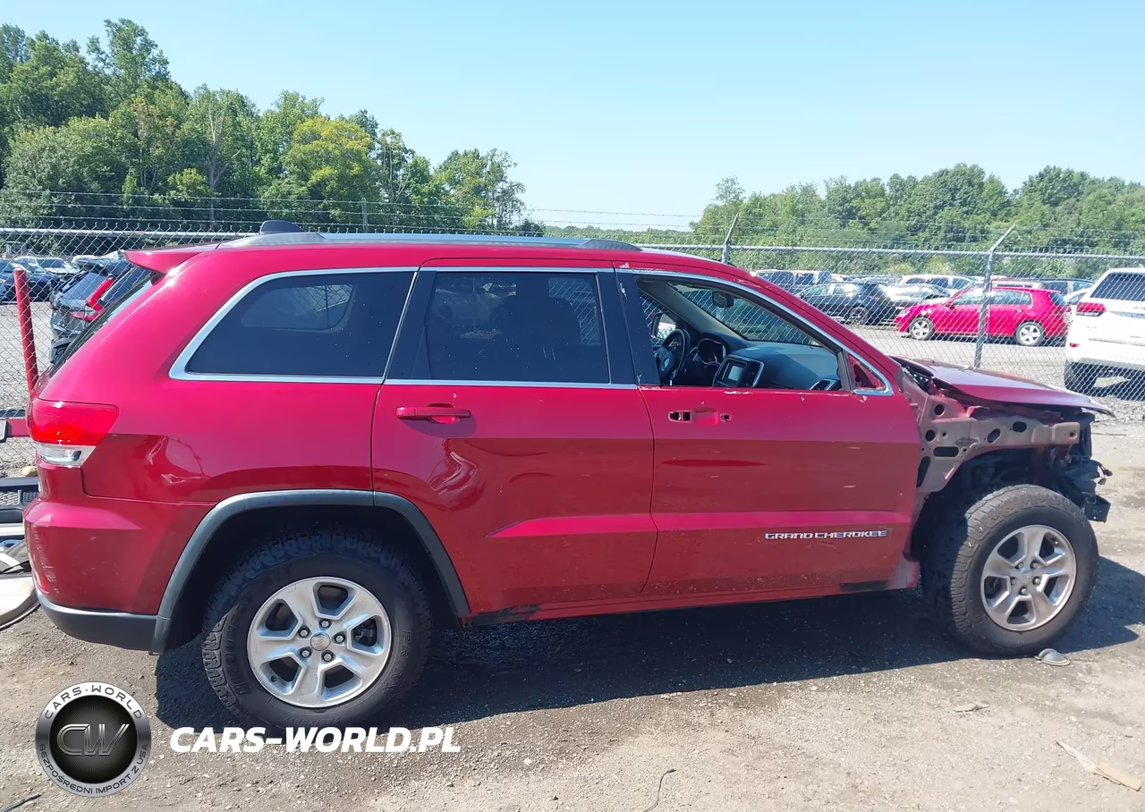 2014 Jeep Grand Cherokee Laredo VIN:1C4RJFAGXEC131221 - 14