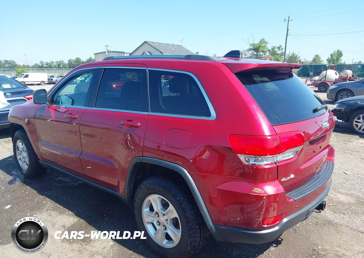 2014 Jeep Grand Cherokee Laredo VIN:1C4RJFAGXEC131221 - 3