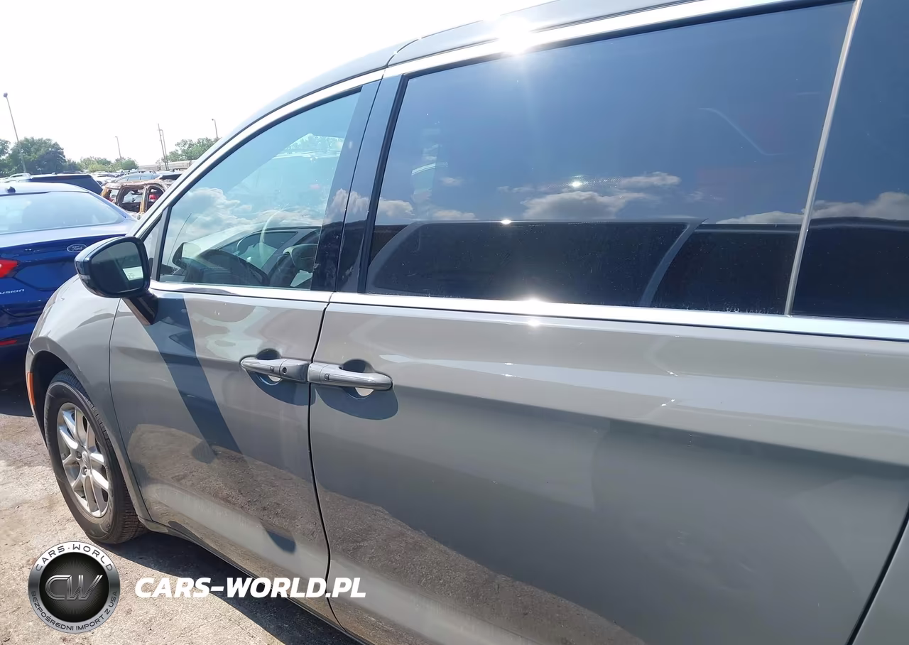 2025 Chrysler Pacifica Select VIN:2C4RC1BG8SR580265 - 14