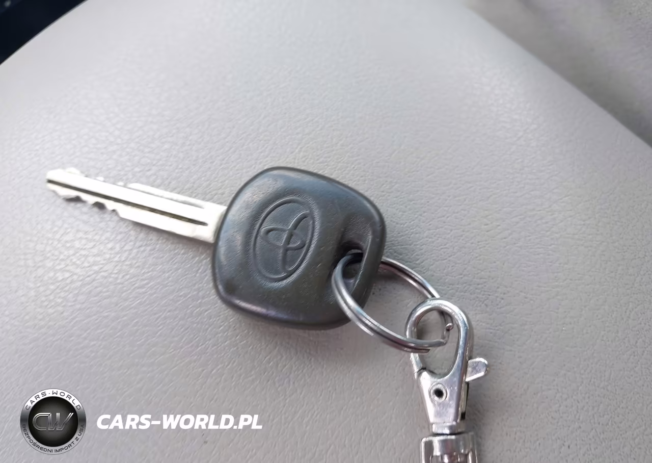 2010 Toyota Camry VIN:JTNBF3EK6A3001152 - 11