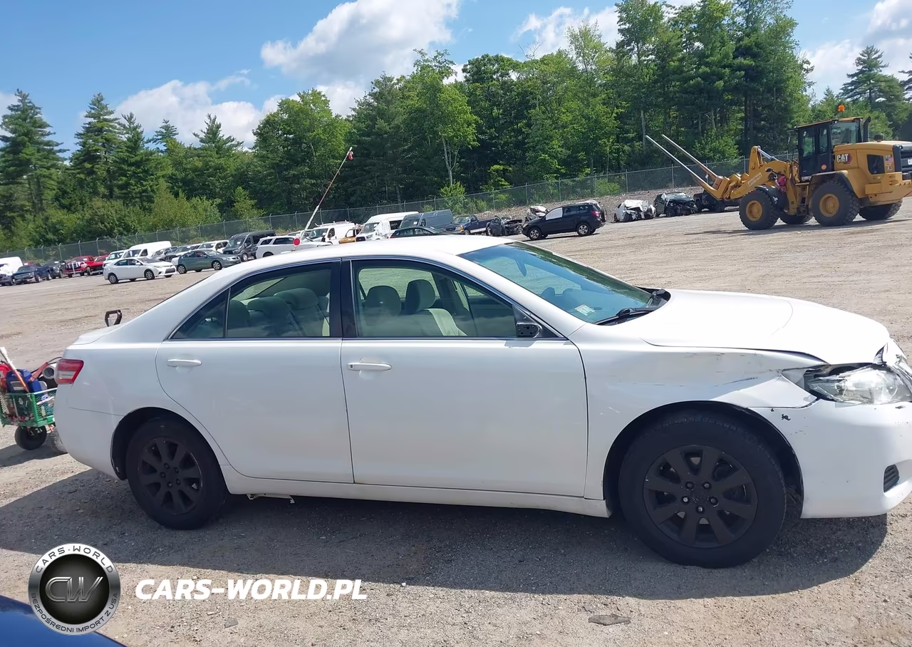 2010 Toyota Camry VIN:JTNBF3EK6A3001152 - 13