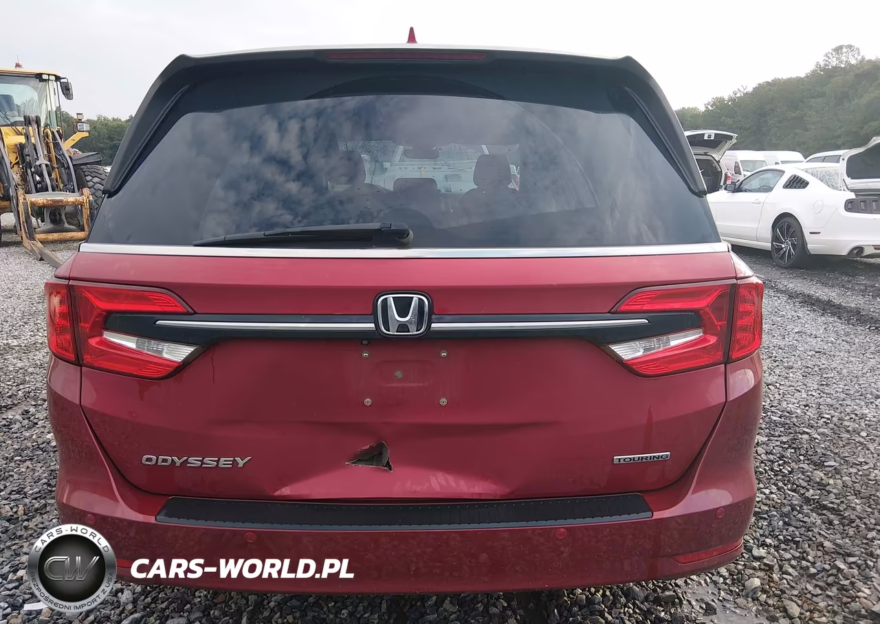 2021 Honda Odyssey Touring VIN:5FNRL6H8XMB040685 - 16