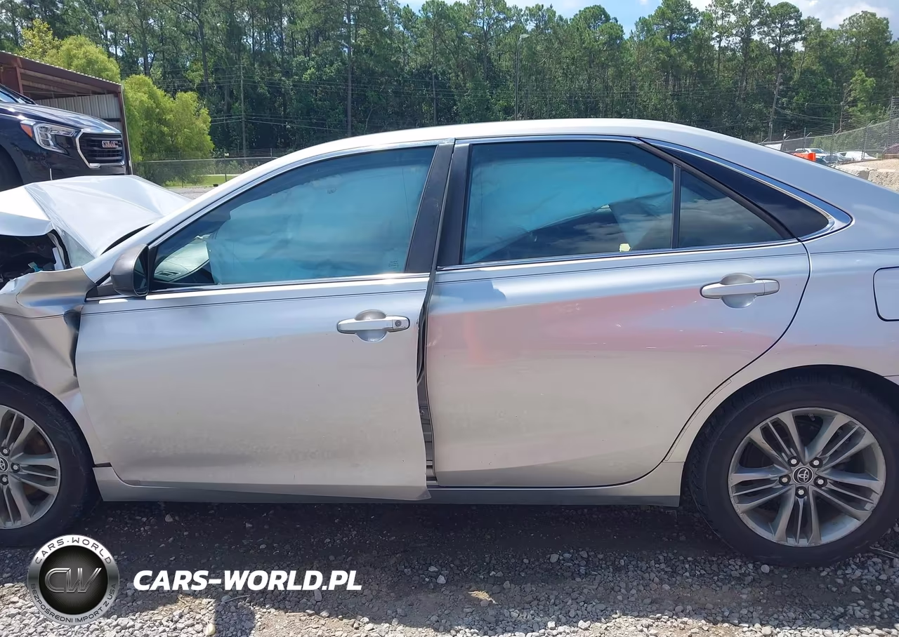 2015 Toyota Camry Se VIN:4T1BF1FK1FU008403 - 15