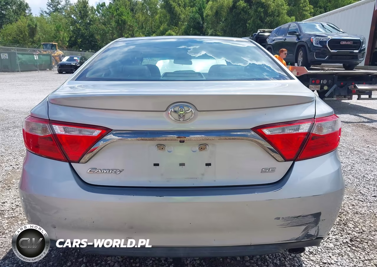 2015 Toyota Camry Se VIN:4T1BF1FK1FU008403 - 17