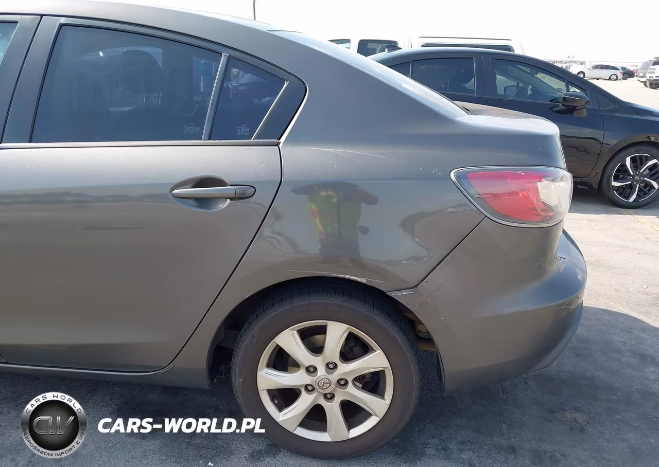 2011 Mazda Mazda3 I Touring VIN:JM1BL1VG6B1401870 - 6