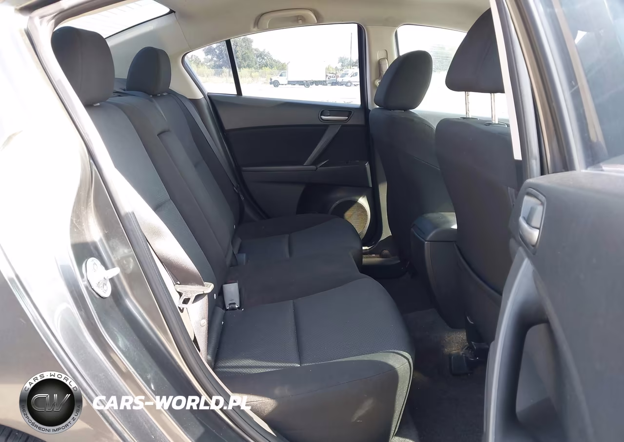 2011 Mazda Mazda3 I Touring VIN:JM1BL1VG6B1401870 - 8