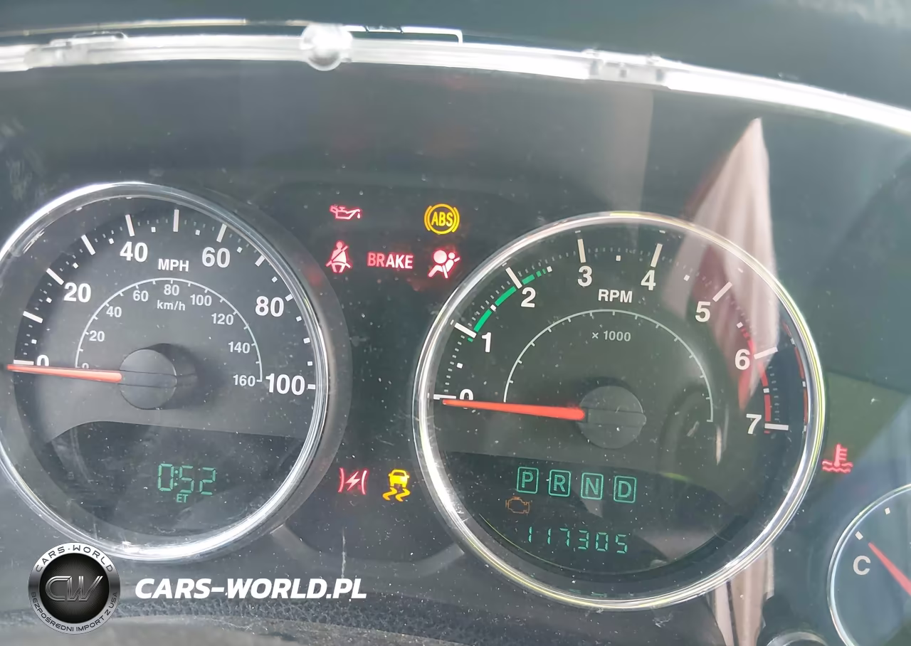 2011 Jeep Wrangler Sport VIN:1J4AA2D1XBL502848 - 16