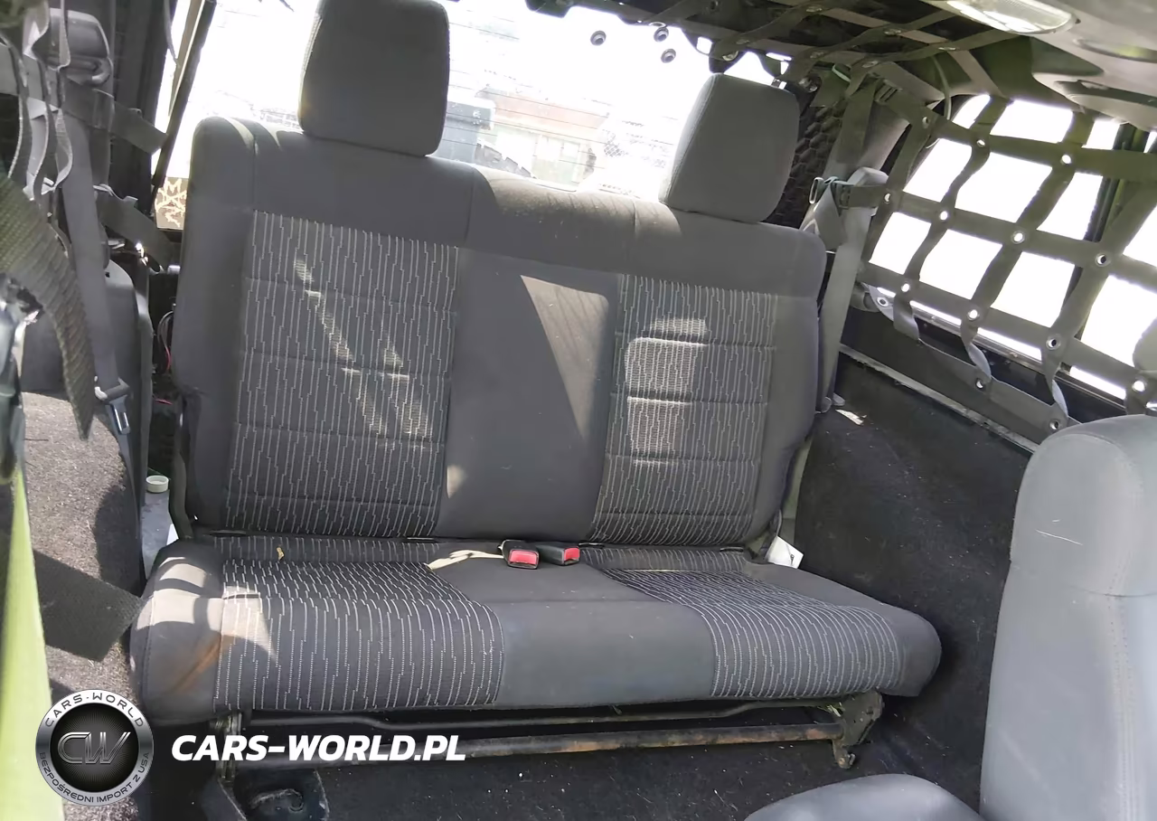 2011 Jeep Wrangler Sport VIN:1J4AA2D1XBL502848 - 8