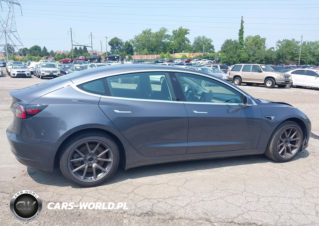 2018 Tesla Model 3 Long Range-Mid Range VIN:5YJ3E1EAXJF158984 - 14