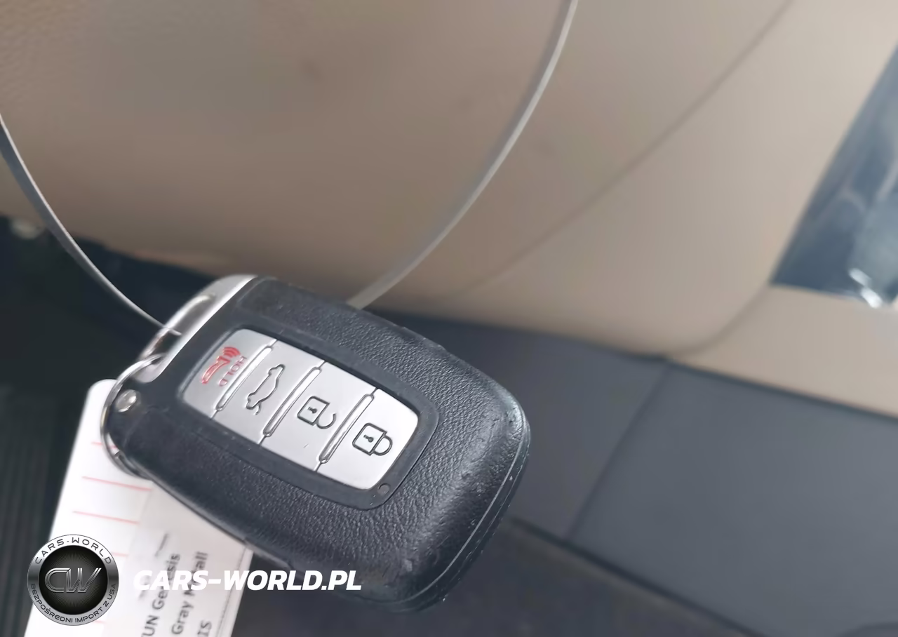2009 Hyundai Genesis 3.8 VIN:KMHGC46E39U041076 - 11