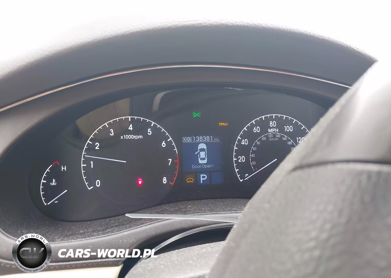 2009 Hyundai Genesis 3.8 VIN:KMHGC46E39U041076 - 7