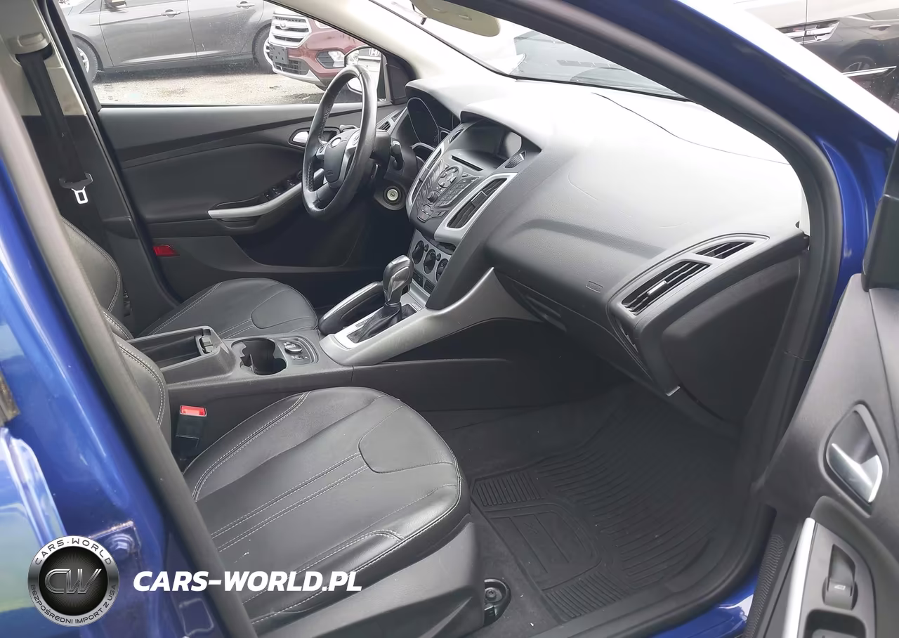 2013 Ford Focus Se VIN:1FADP3F24DL380641 - 5