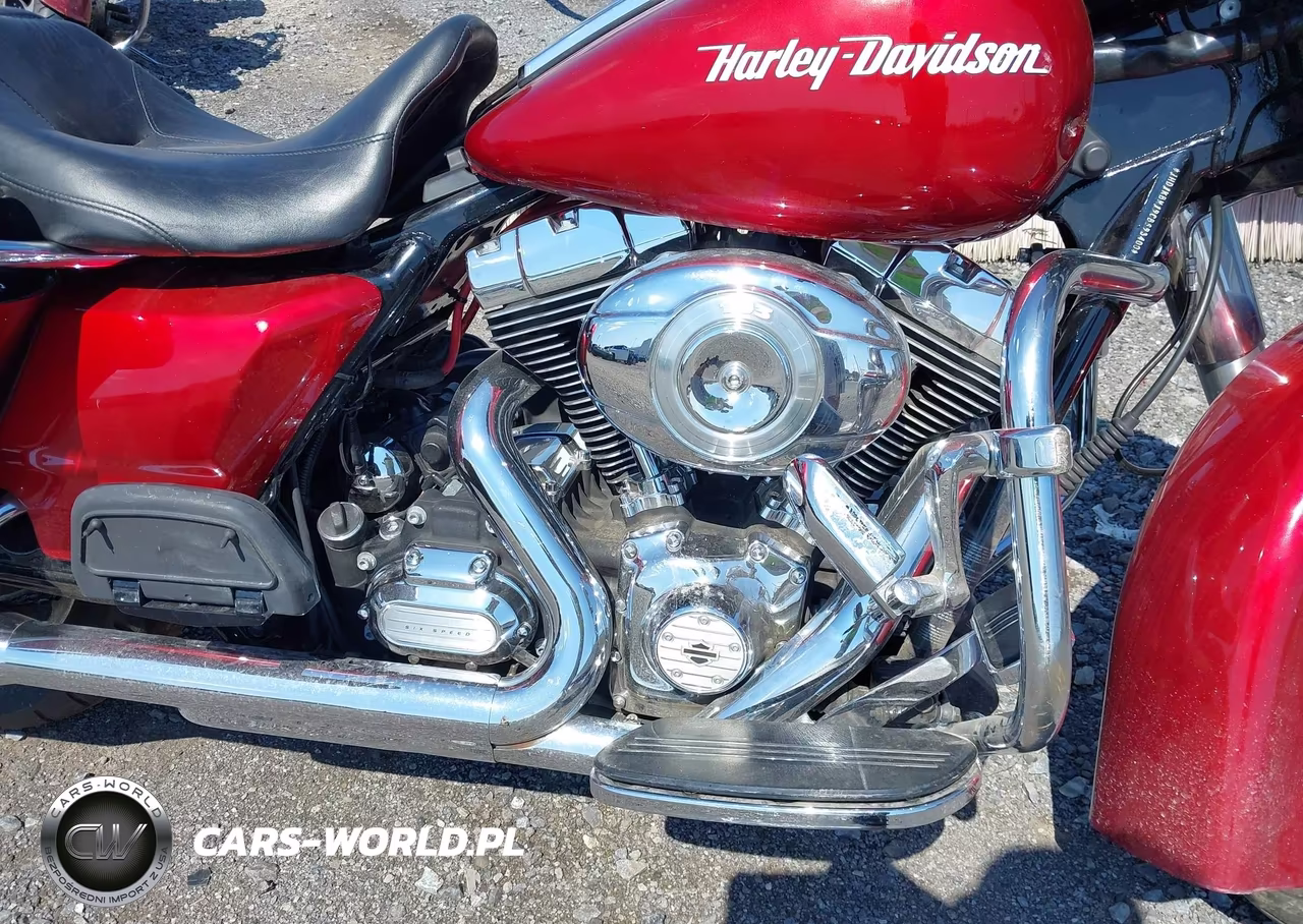 2012 Harley-Davidson Flhx Street Glide VIN:1HD1KBM19CB693400 - 8