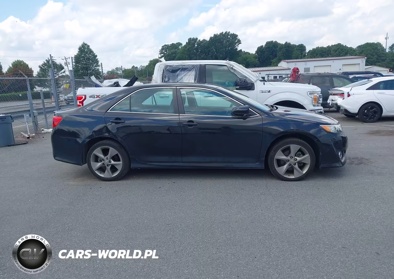 2014 Toyota Camry Se Sport VIN:4T1BF1FK5EU798030 - 13