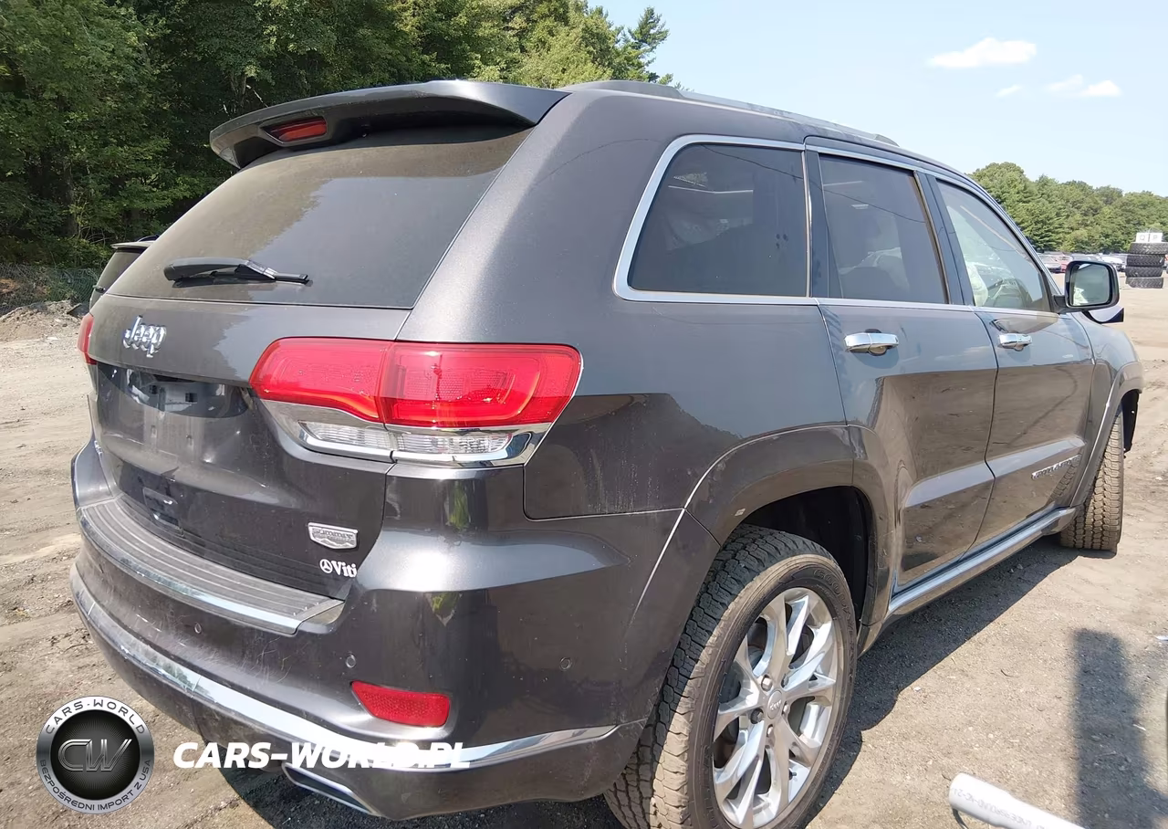 2019 Jeep Grand Cherokee Summit 4X4 VIN:1C4RJFJG3KC730635 - 4