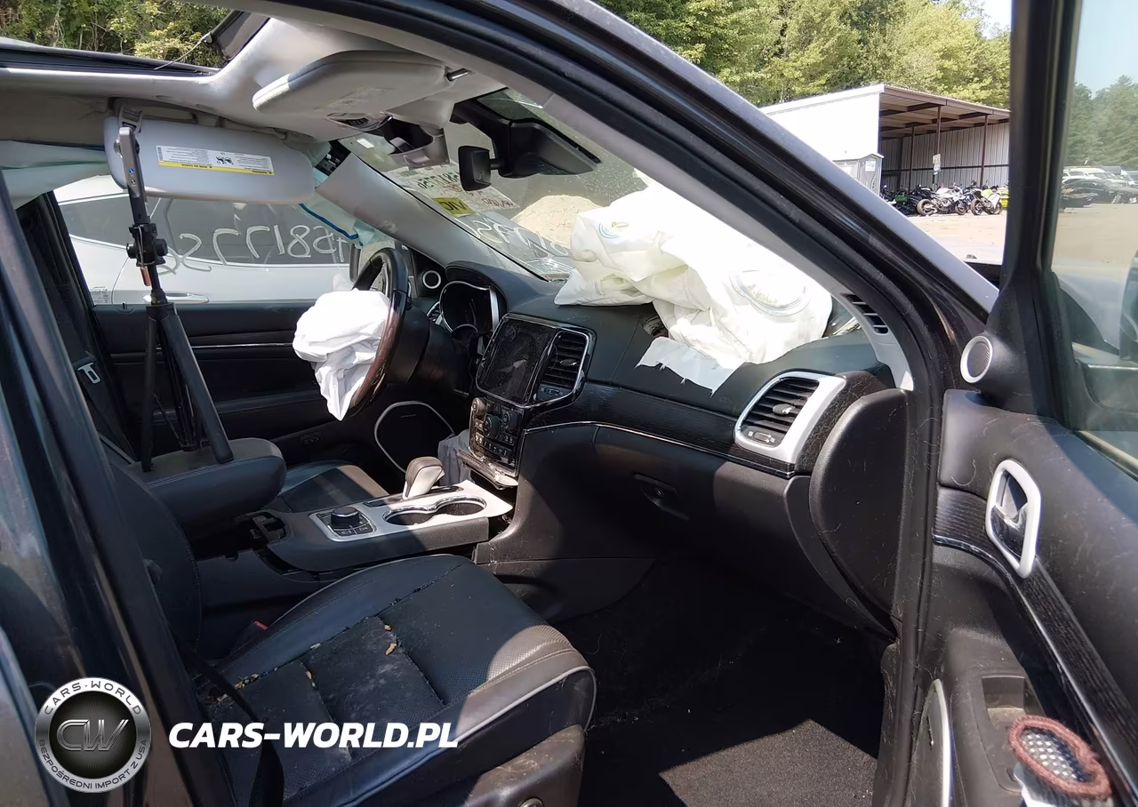 2019 Jeep Grand Cherokee Summit 4X4 VIN:1C4RJFJG3KC730635 - 5