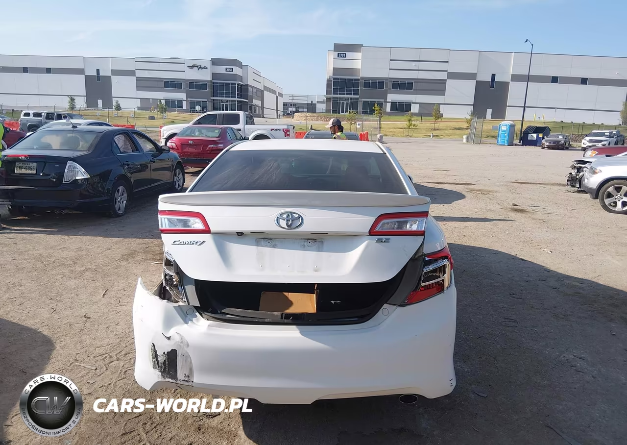 2014 Toyota Camry Se VIN:4T1BF1FK2EU459323 - 16