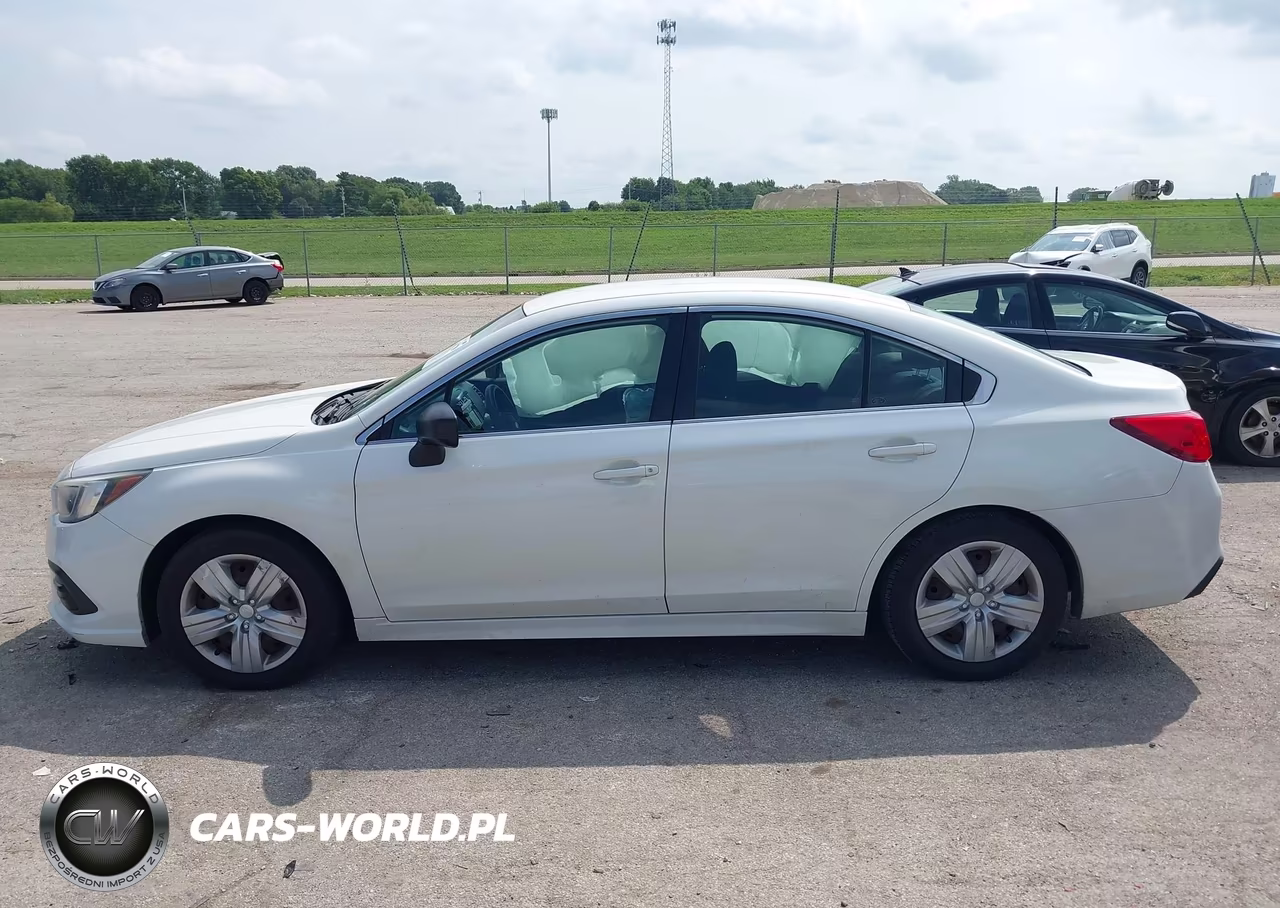 2018 Subaru Legacy 2.5I VIN:4S3BNAA63J3024439 - 14