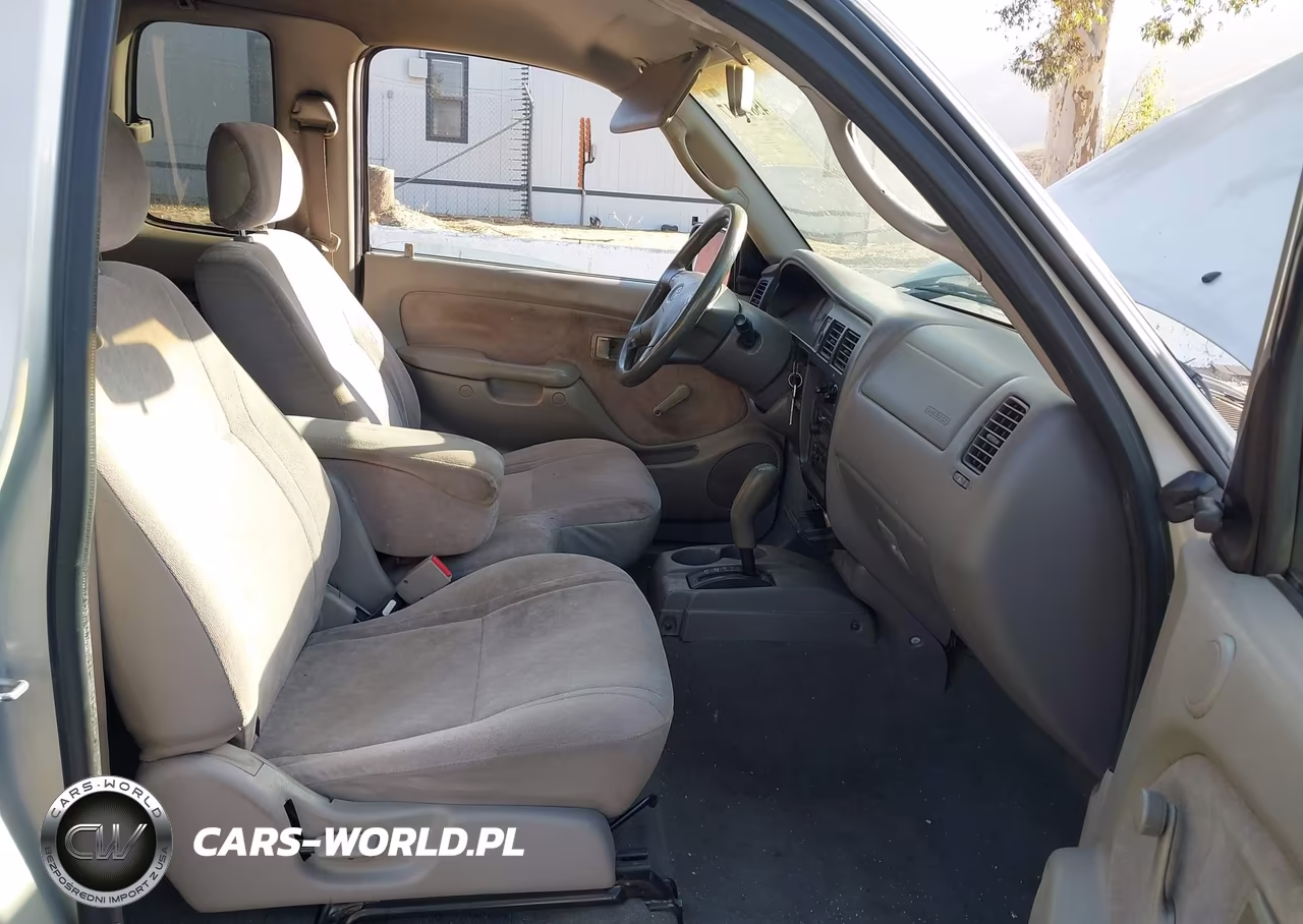 2003 Toyota Tacoma VIN:5TEVL52N03Z263547 - 5
