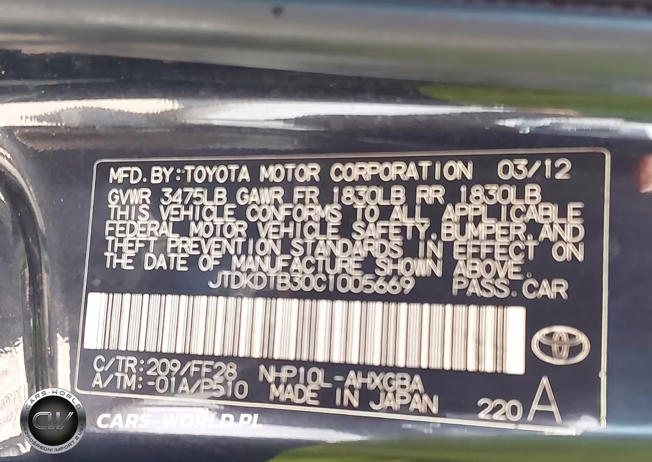 2012 Toyota Prius C Three VIN:JTDKDTB30C1005669 - 9