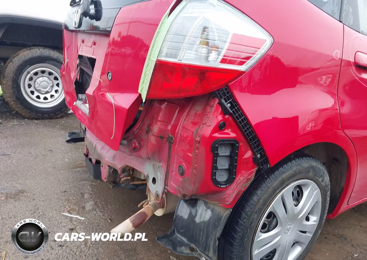 2010 Honda Fit VIN:JHMGE8H2XAC004611 - 14