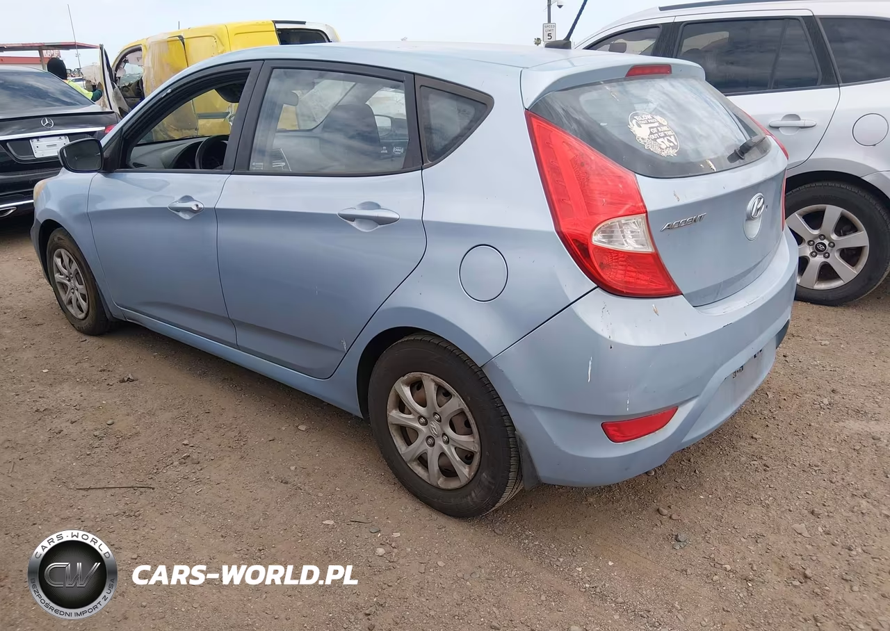 2012 Hyundai Accent Gs VIN:KMHCT5AE5CU030373 - 3