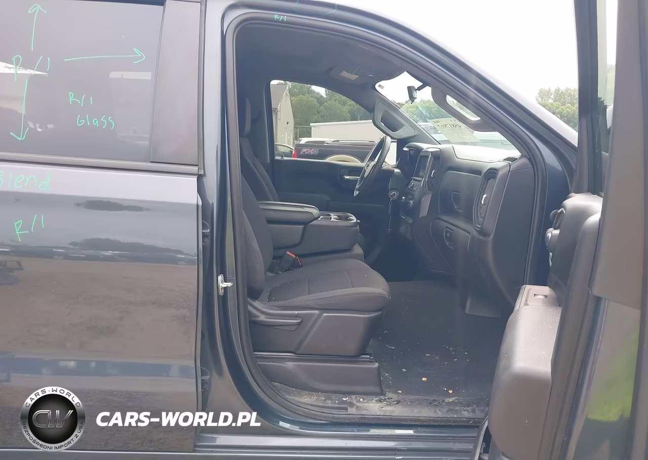 2021 Chevrolet Silverado 1500 4Wd Short Bed Custom VIN:1GCPYBEKXMZ399322 - 5