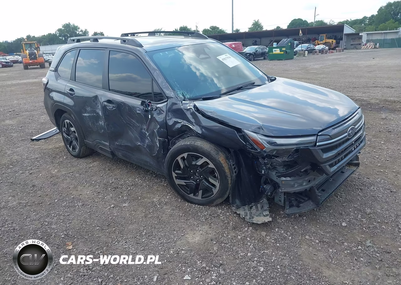 2025 Subaru Forester Limited Hybrid – zdjęcie 1 z 17