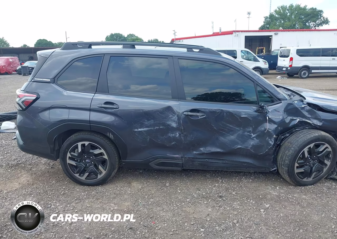 2025 Subaru Forester Limited Hybrid VIN:JF2SLSRD0SH404519 - 14