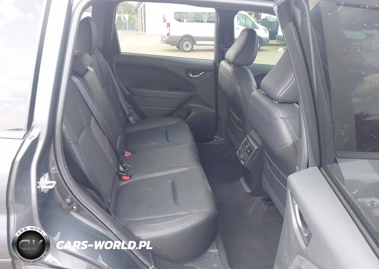 2025 Subaru Forester Limited Hybrid VIN:JF2SLSRD0SH404519 - 8