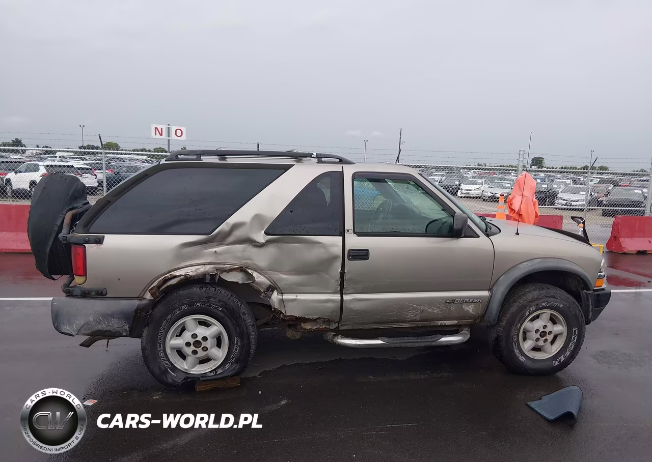 2000 Chevrolet Blazer Ls VIN:1GNCT18W3YK206259 - 13