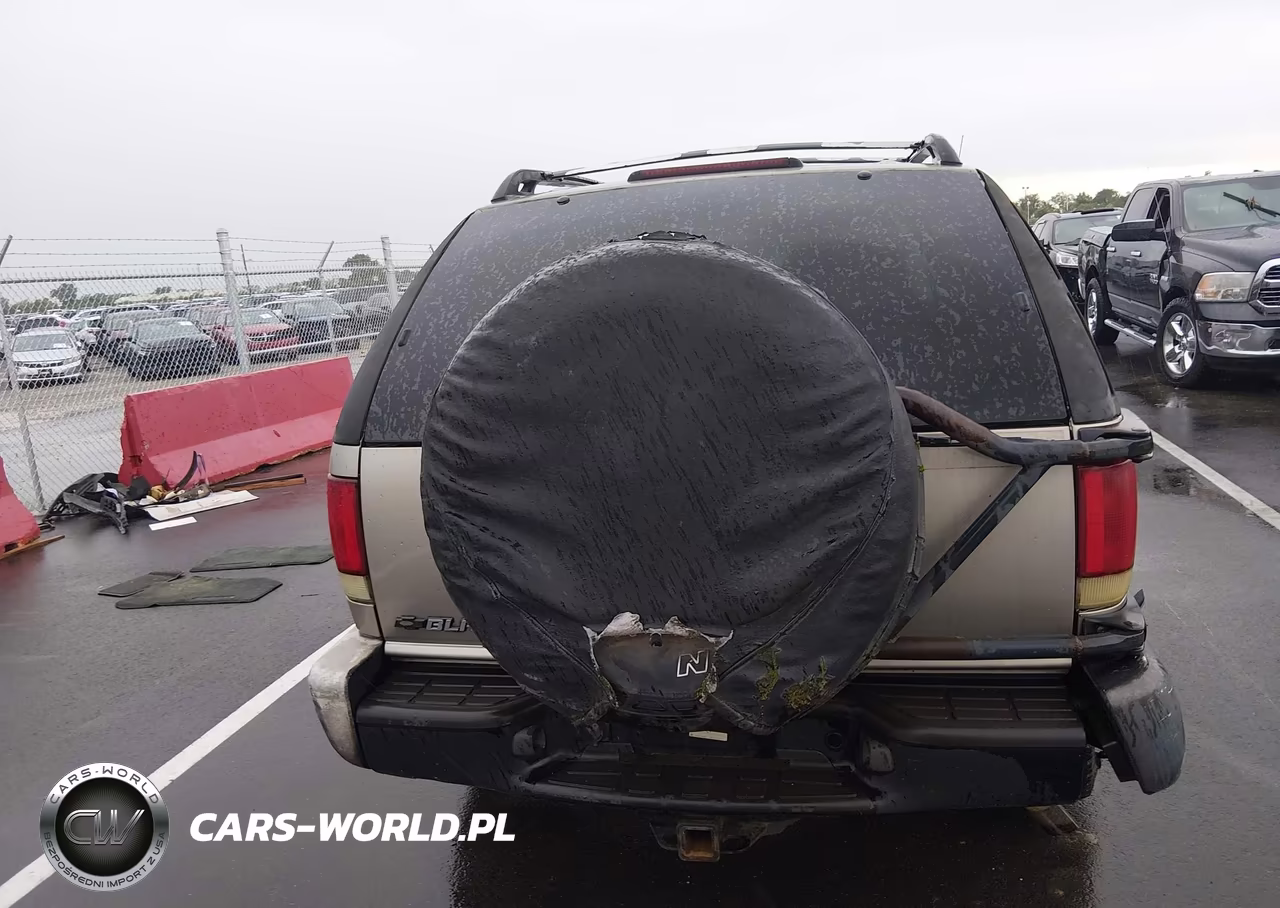 2000 Chevrolet Blazer Ls VIN:1GNCT18W3YK206259 - 16